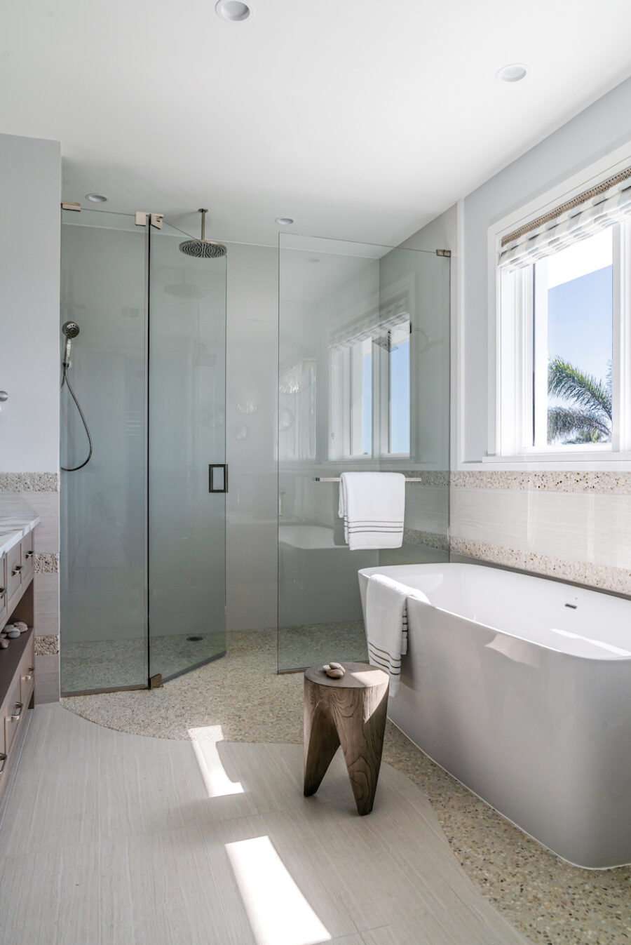 bathroom-interior-design-glass-shower-bathtub