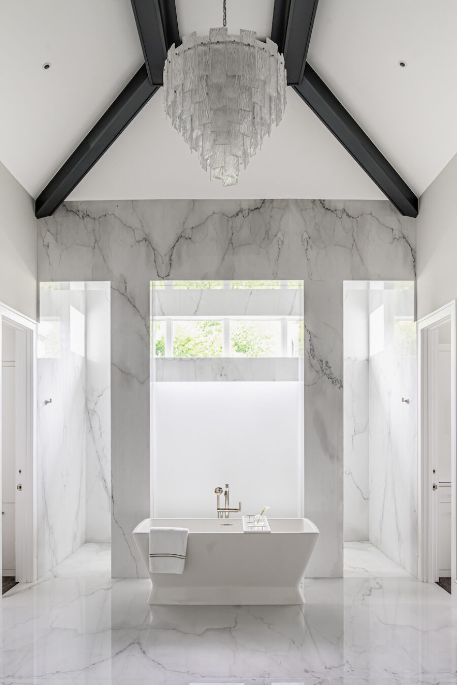 bathtub-bathroom-design-white-marble-naples-fl