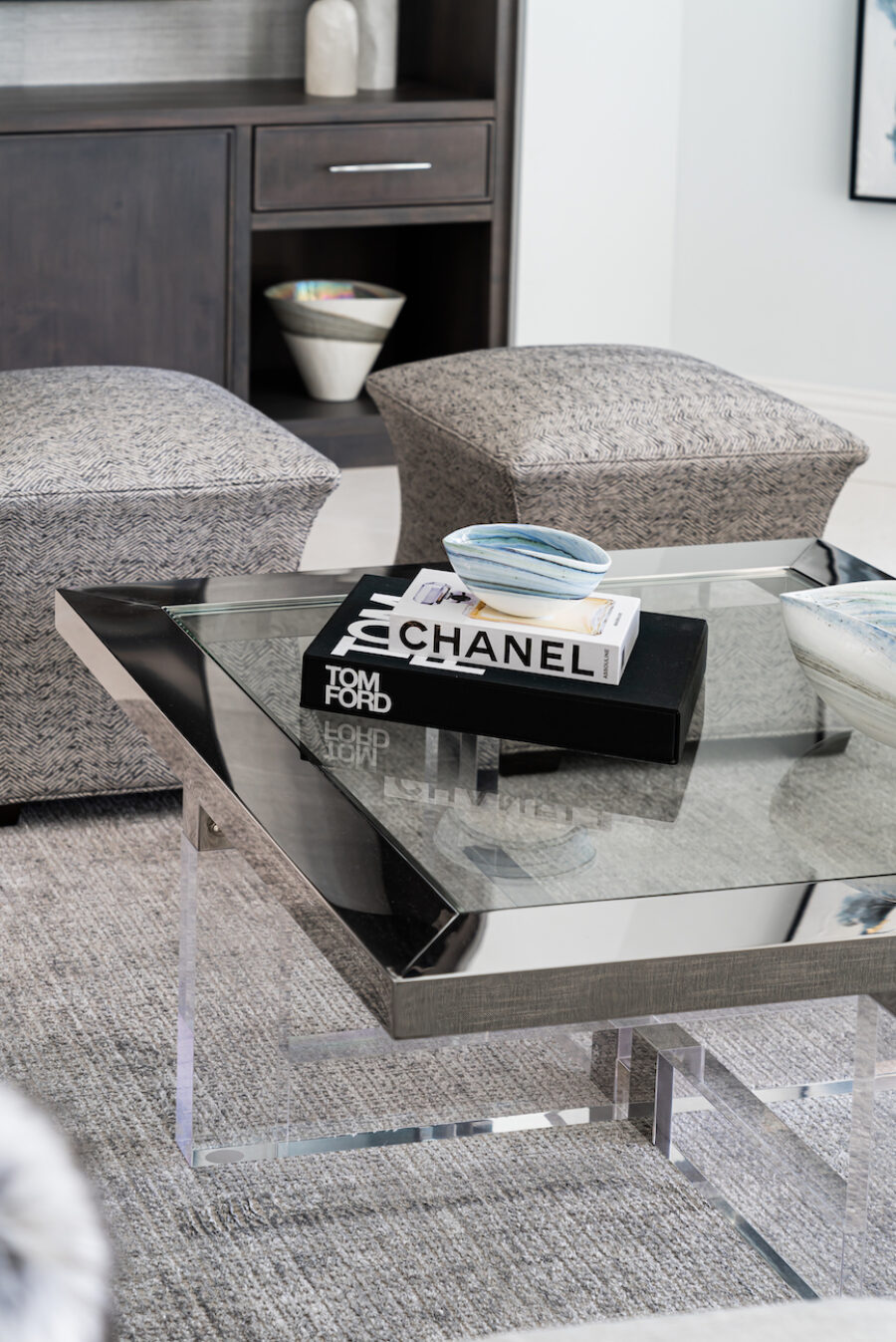 glass-mirror-coffee-table-detail-chanel-tom-ford-books