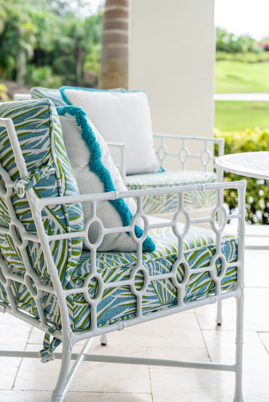 outdoor-chair-detail-teal-green-blue-white