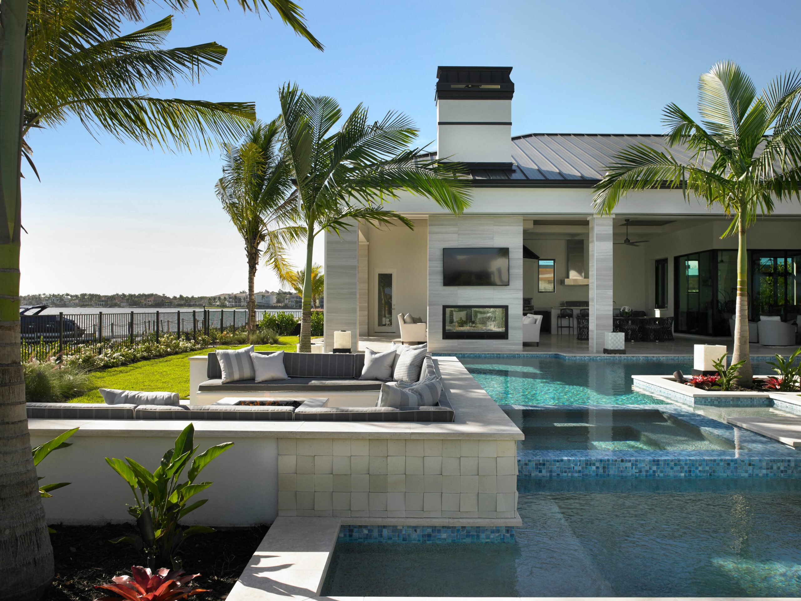 outdoor-pool-interior-designer-design-west
